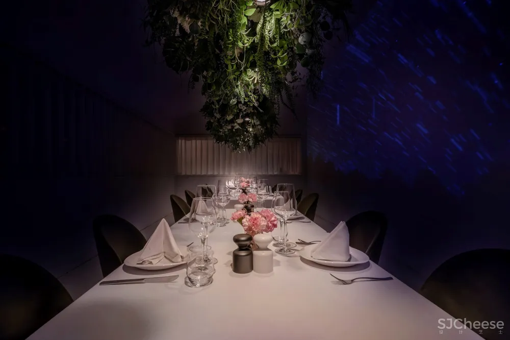 翠贝卡河西旗舰店,南京 / 南京市線状建筑设计研究室