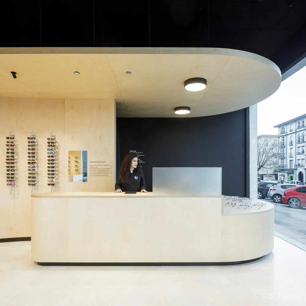 Panóptica眼镜店，西班牙 / Jose Luis Muñoz