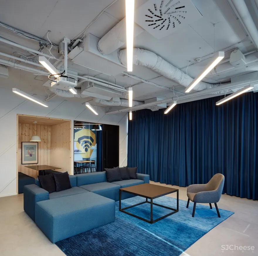 首发 | Studio Perspektiv :IT 网络公司办公室