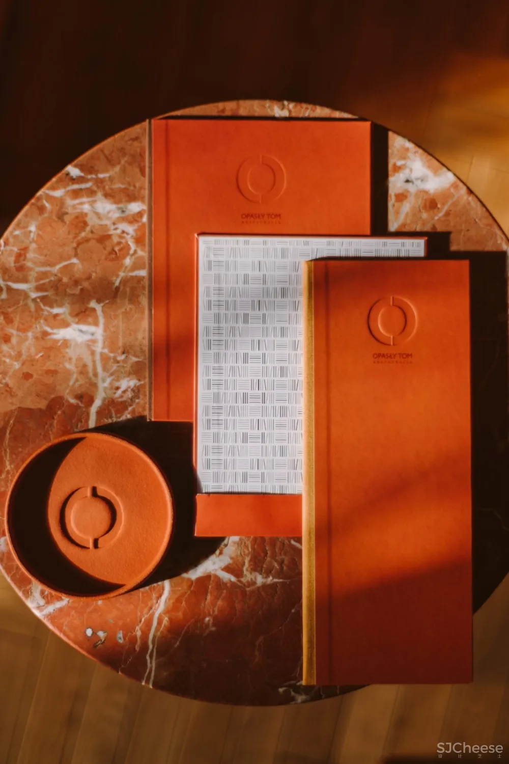 首发 | BUCK.STUDIO:获得多个内饰奖项的波兰 OPASLY TOM 餐厅