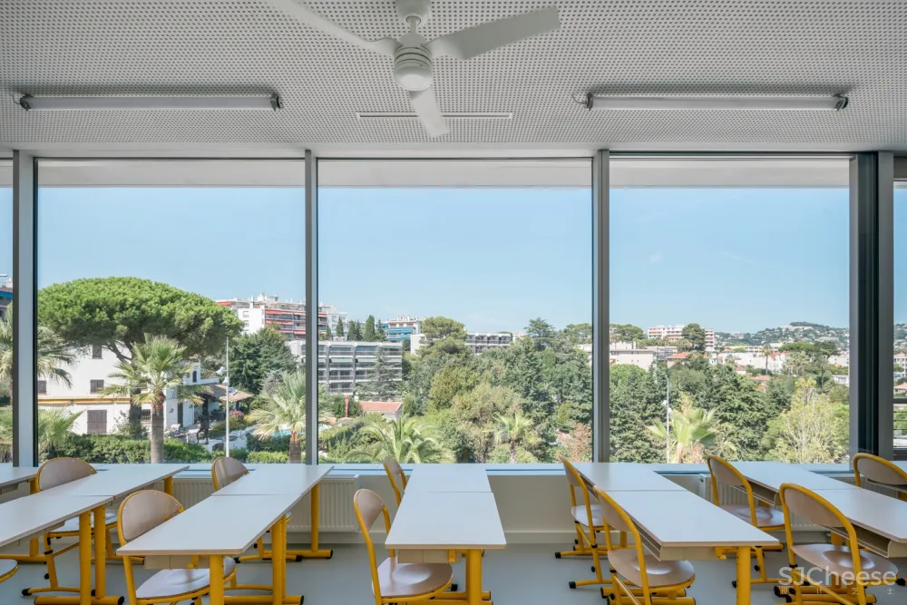 罗米莉公立学校 / Stéphane Fernandez - SARL atelier fernandez&serres