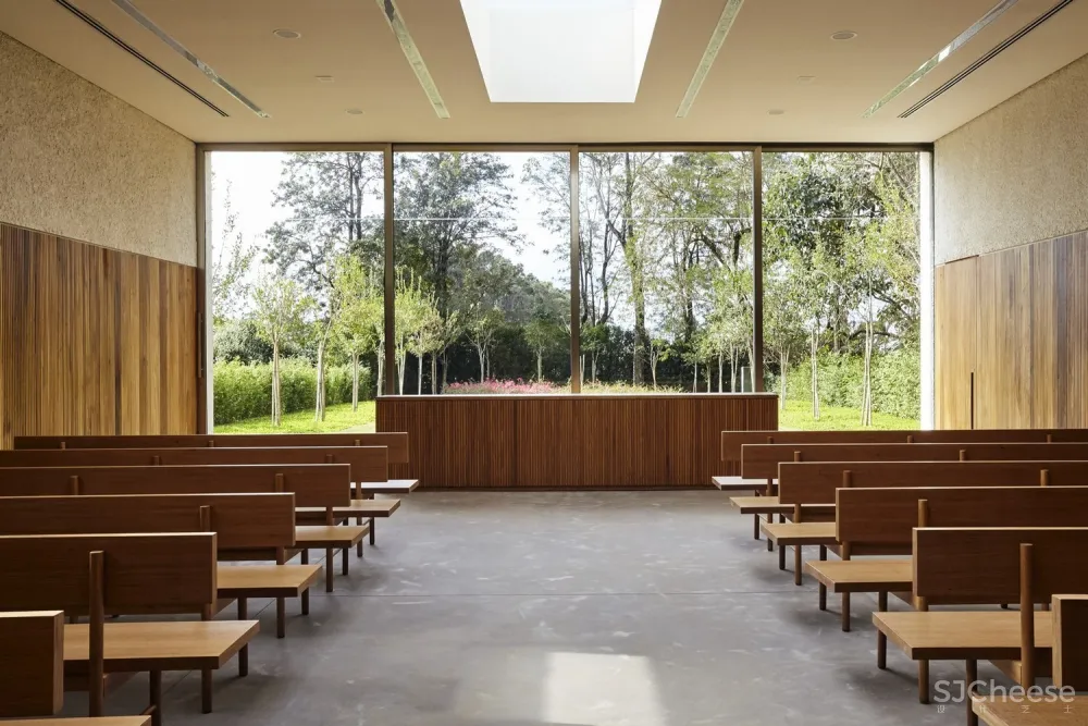 普世中心 / Carolina Maluhy