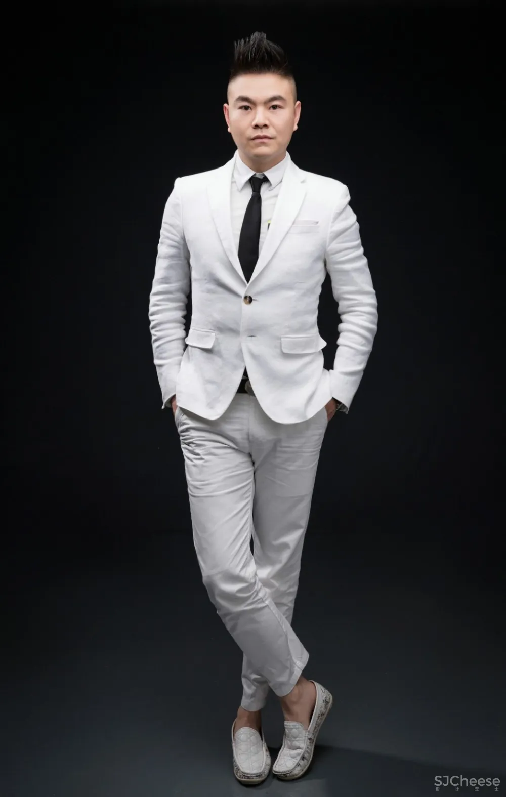 高级灰丨演绎奢侈办公头等舱