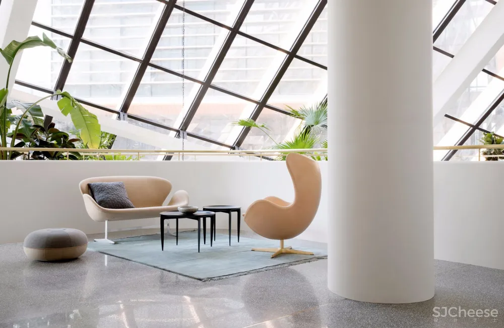 Jaime Hayon新作 | 西安Fritz Hansen,营造“神庙般”的美感