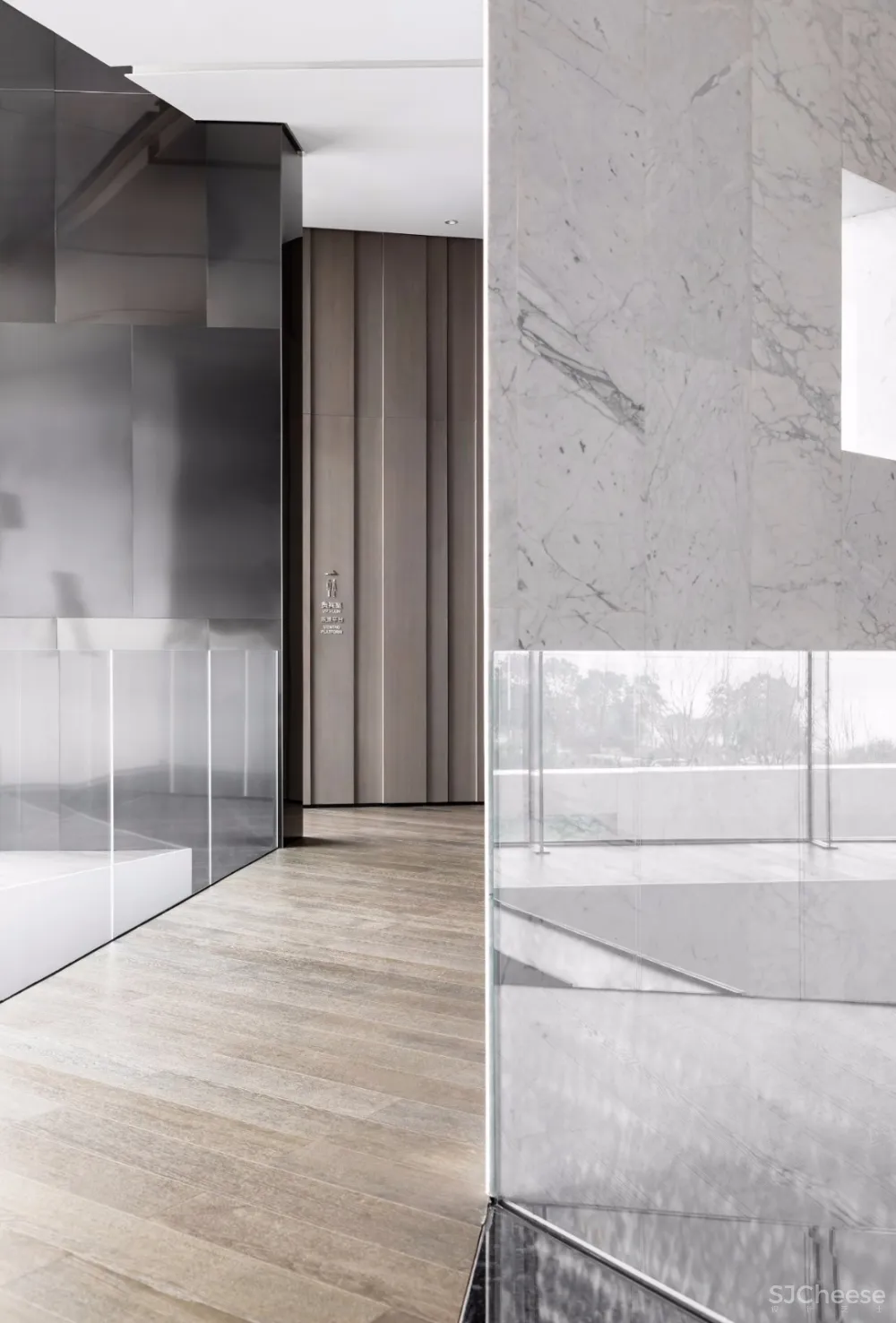 新作 | 唐忠汉:静美大地灰,错叠趣味的虚实与空灵