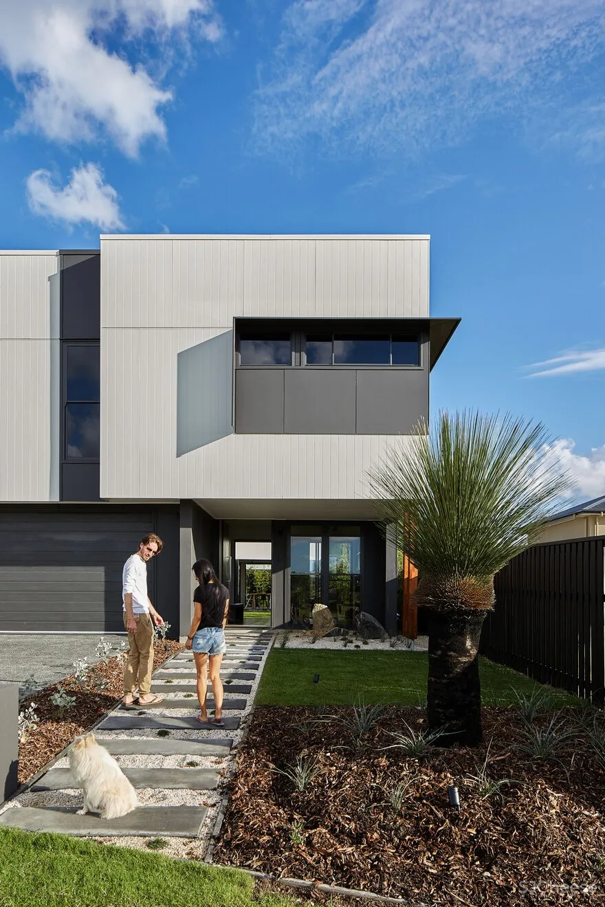 Helensvale Haus in South East Queensland / Happy Haus