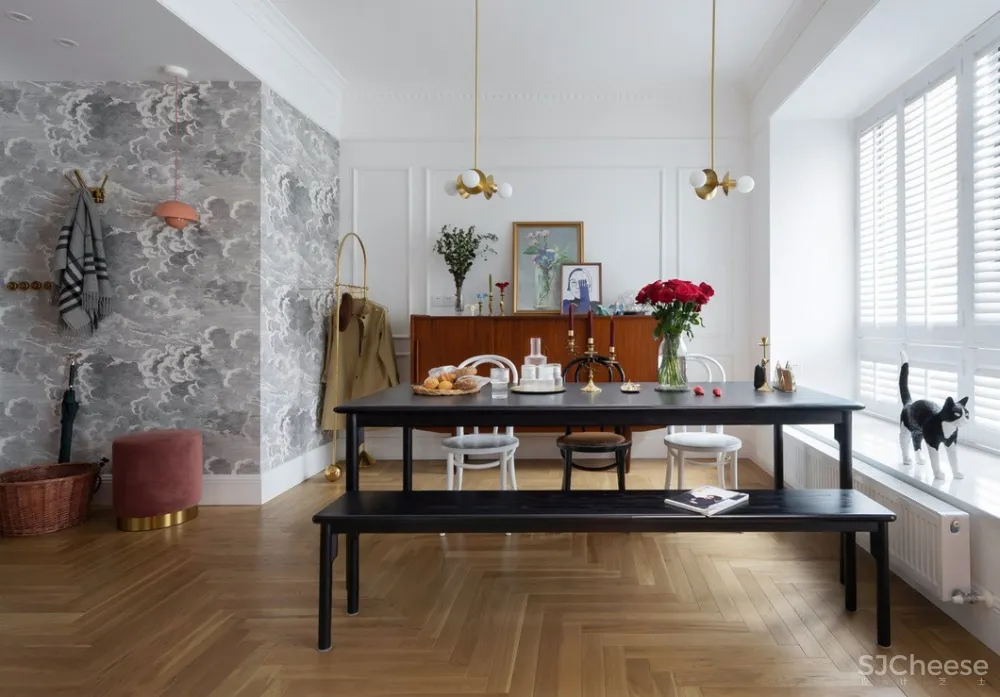 310㎡ 顶层洋房丨在这里养花、聚餐,美极了