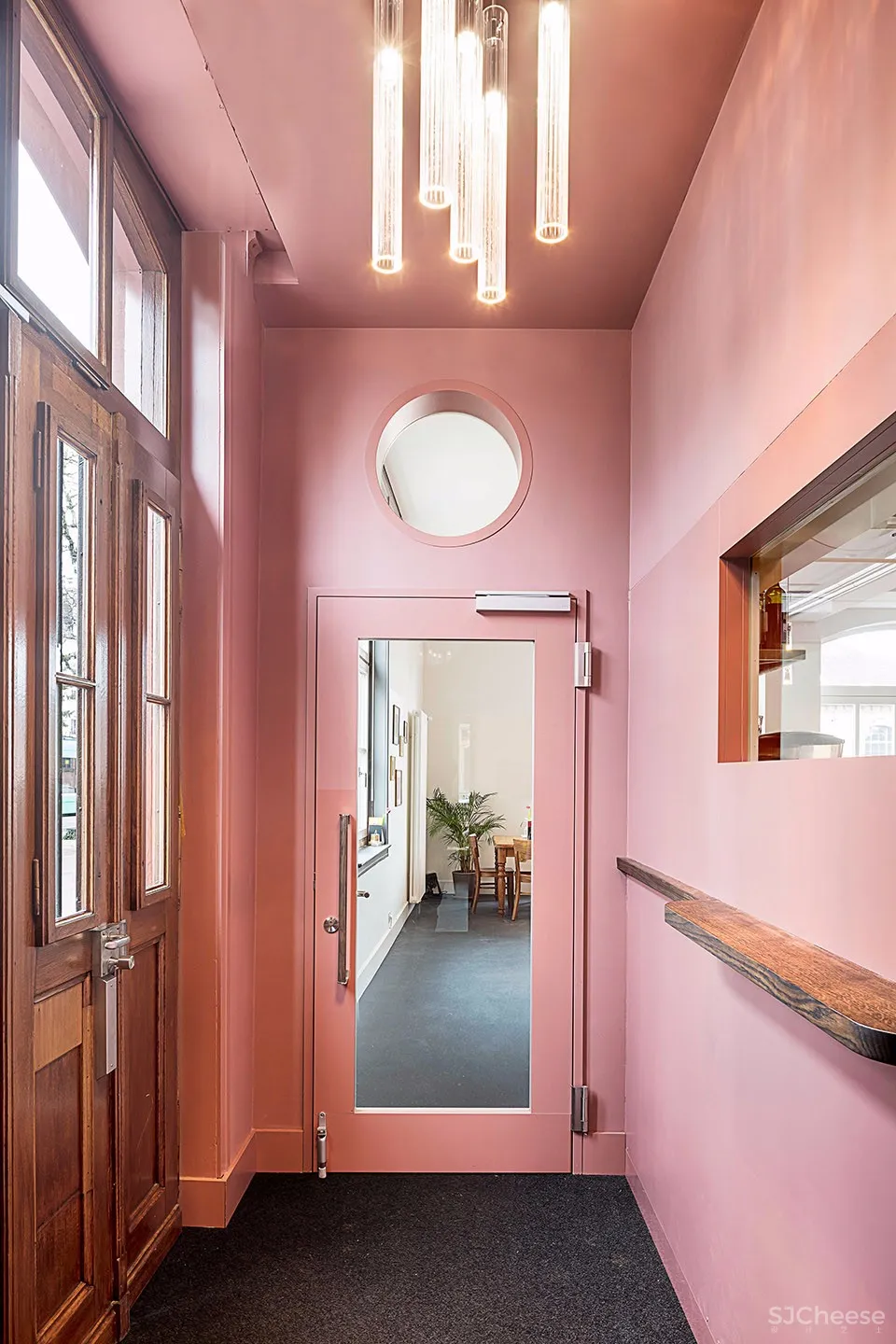 新作 | FOCKETYN DEL RIO Studio:瑞士 Parterre One 餐厅&酒吧