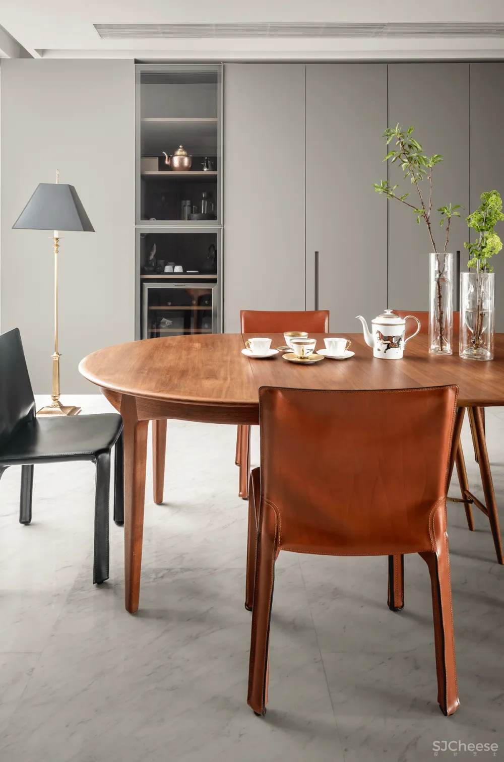 新作| 广州 500m² 大平层无敌江景奢宅，对望广州塔，超大空中泳池！