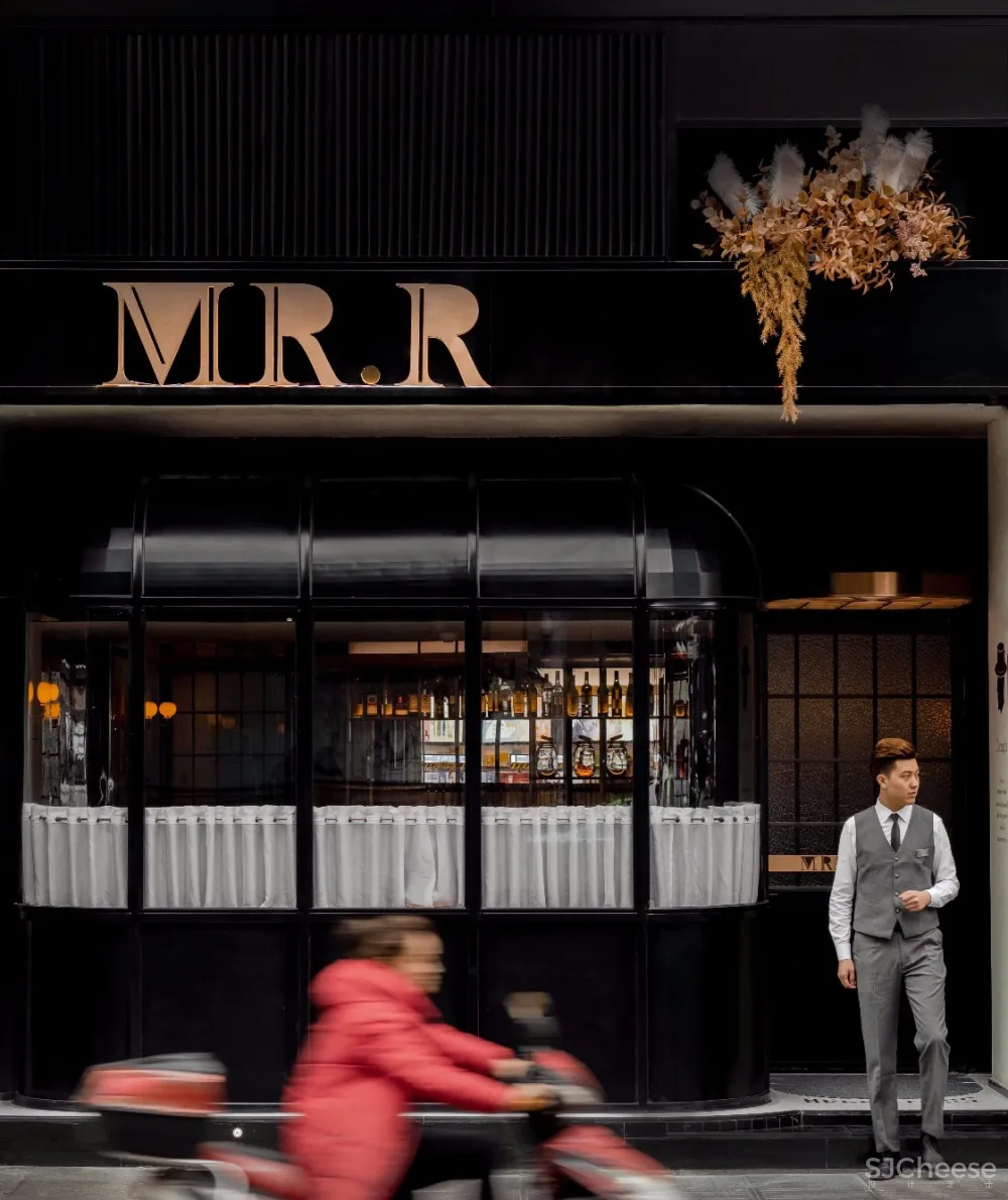 和我在成都的街头走一走丨直到遇见MR.R