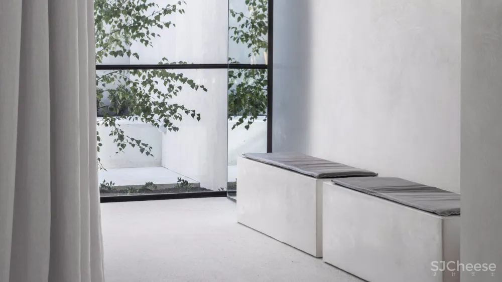 首发 | Adam Kane Architects:墨尔本极简主义婚纱精品店