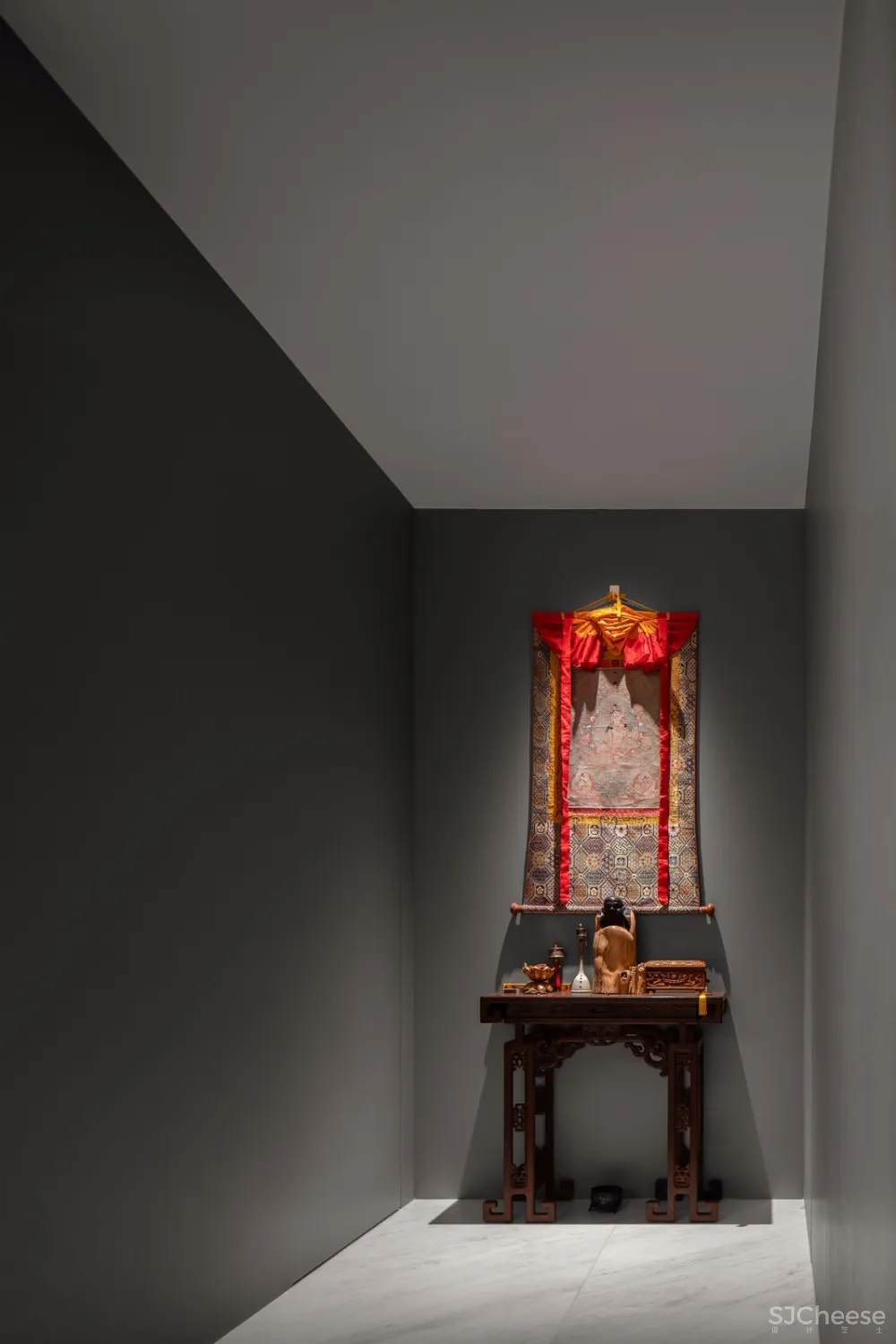 新作| 广州 500m² 大平层无敌江景奢宅，对望广州塔，超大空中泳池！