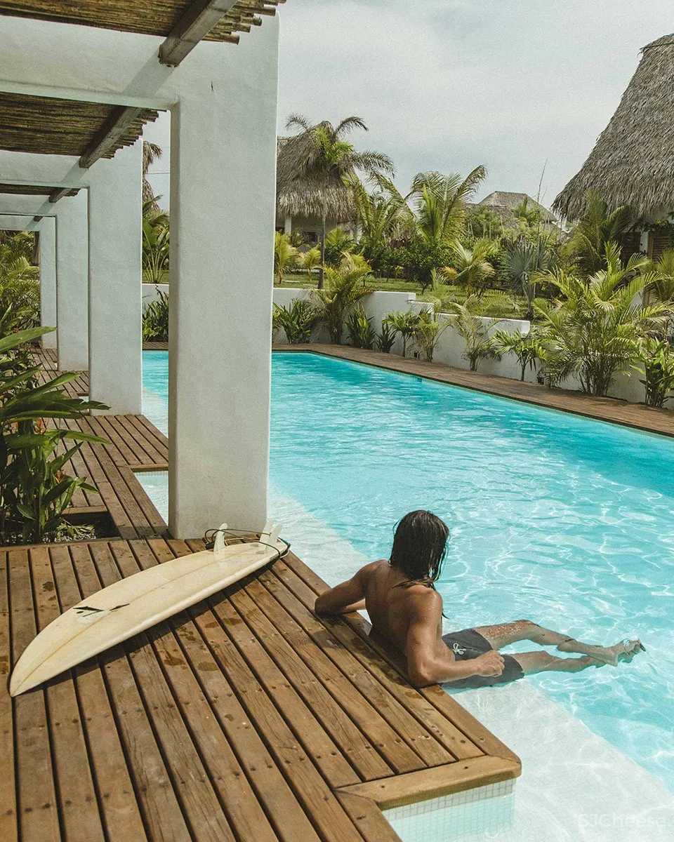 Swell冲浪与生活度假酒店，危地马拉 / Elan Ibghy + Marie Bonnefond