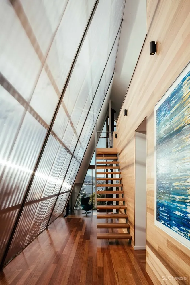 阿波罗湾屋,围绕旧棚屋搭建的度假小屋 / Dock4 Architecture