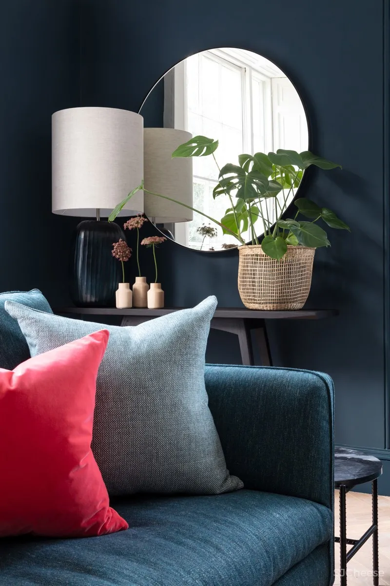 Louise Holt新作 | 永恒的简约美学