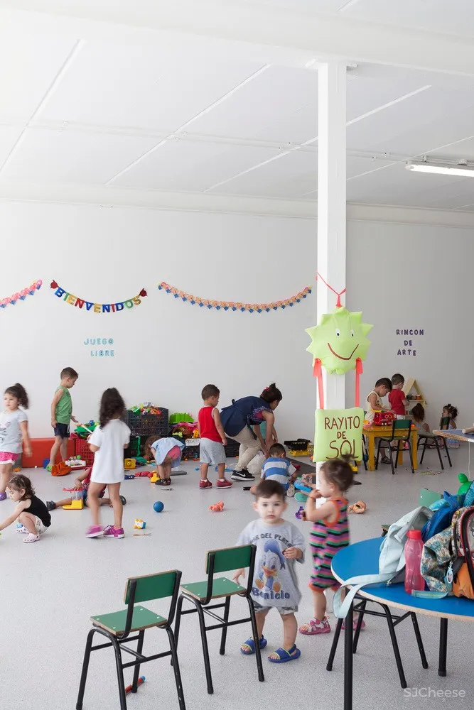Dirección General de Arquitectura + MDUyT + GCBA:新儿童发展中心 Child Development Centre Commune 8