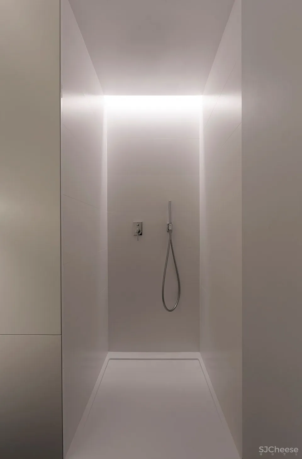 新作 | Fran Silvestre Arquitectos:巴伦西亚 第四空间公寓