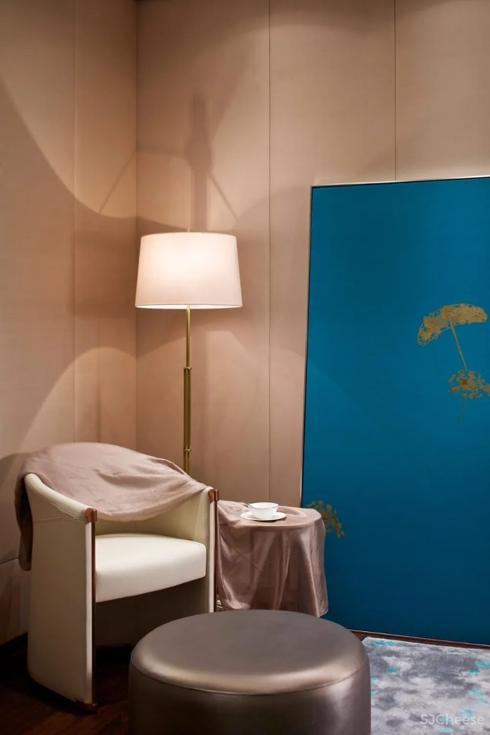 把战斗机挂在别墅里是一种什么体验