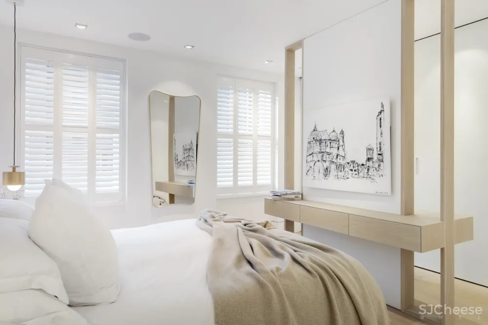 Louise Holt新作 | 永恒的简约美学