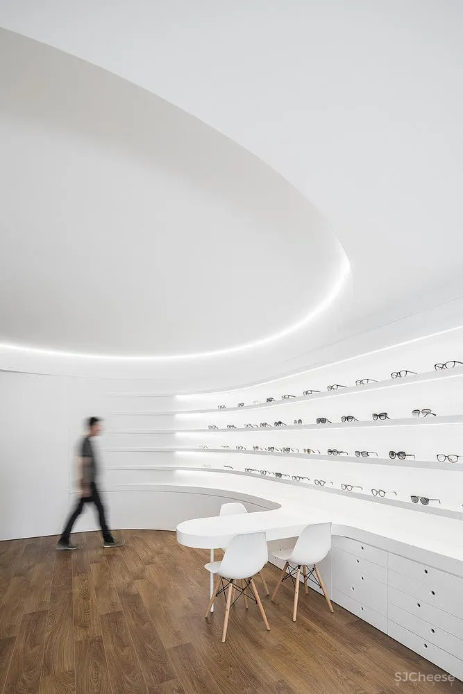 首发 | Tsou Arquitectos:明亮线条眼镜店 Optical Pitaes
