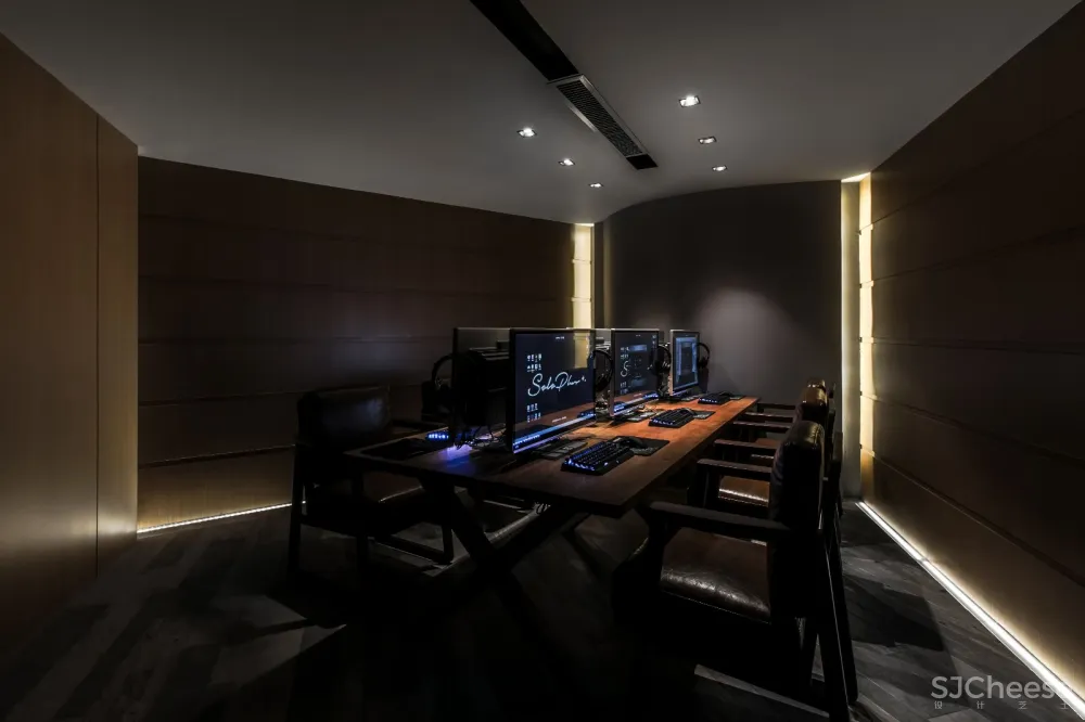 广州570m² SoloPlus+ 网咖