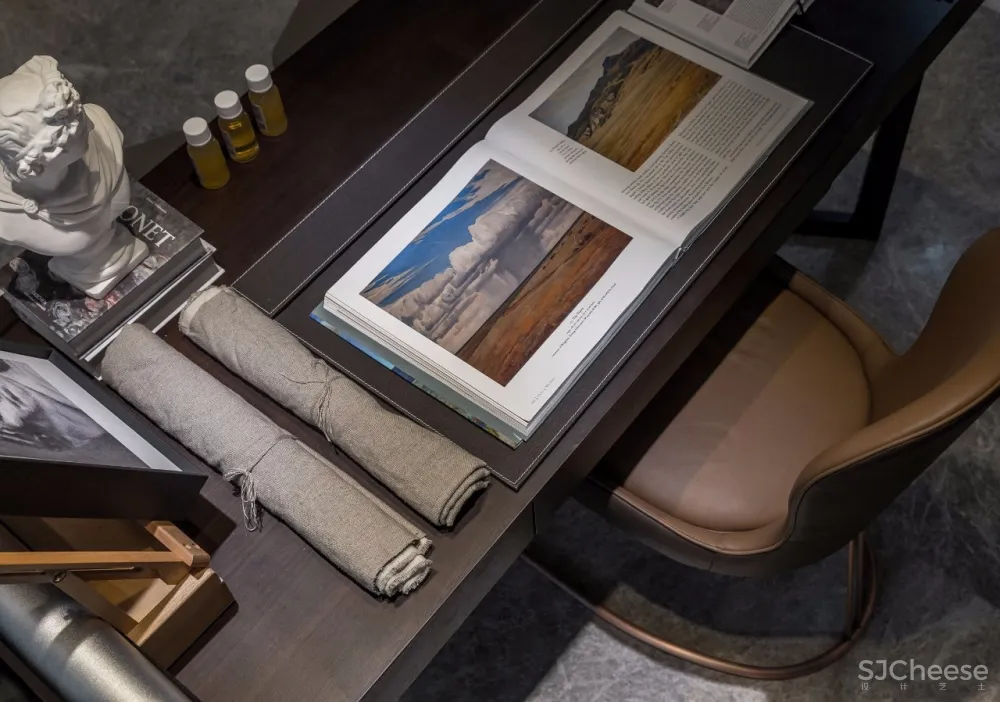 大器空间 丨海上明月