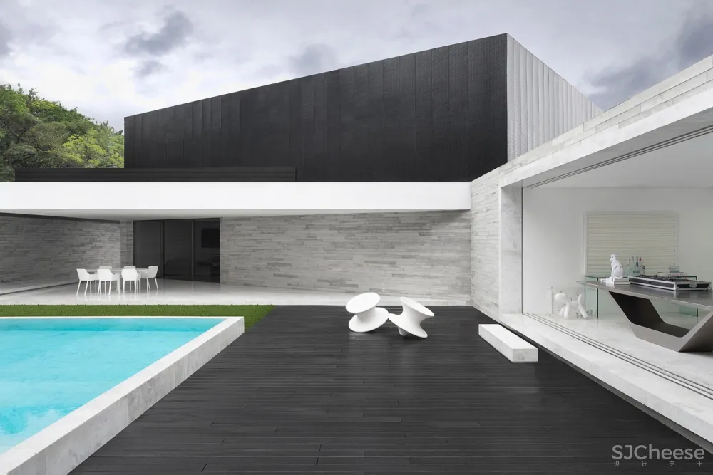 Studio Guilherme Torres | 圣保罗高级公寓 V2 House