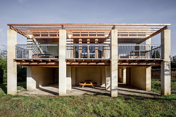 House Maison Individuelle / Perraudin Architectes