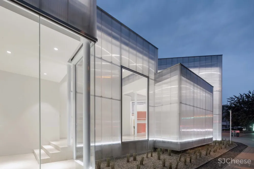 徐州星宿城市公寓售楼处 / odd