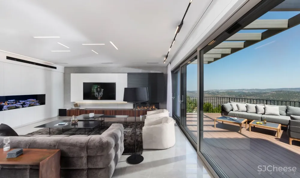 与0932相媲美的设计师丨只做简约纯粹的设计