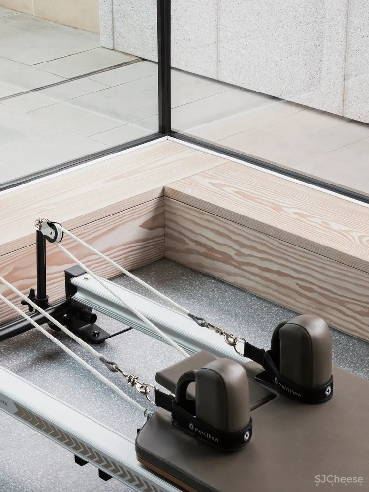 首发(新补充) | Wolter Navarro:融合墨西哥和挪威风格的普拉提工作室