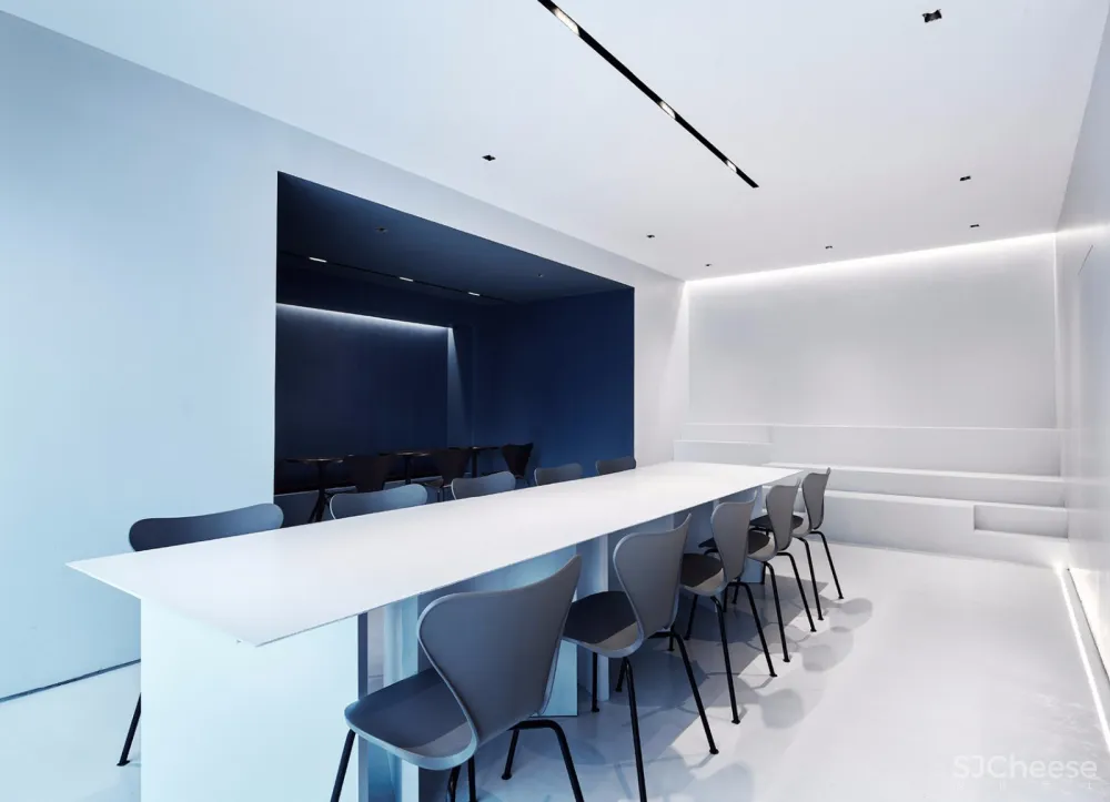 新作 | 大成设计：一半深蓝，一半浅灰 – ULUCKY甜品店