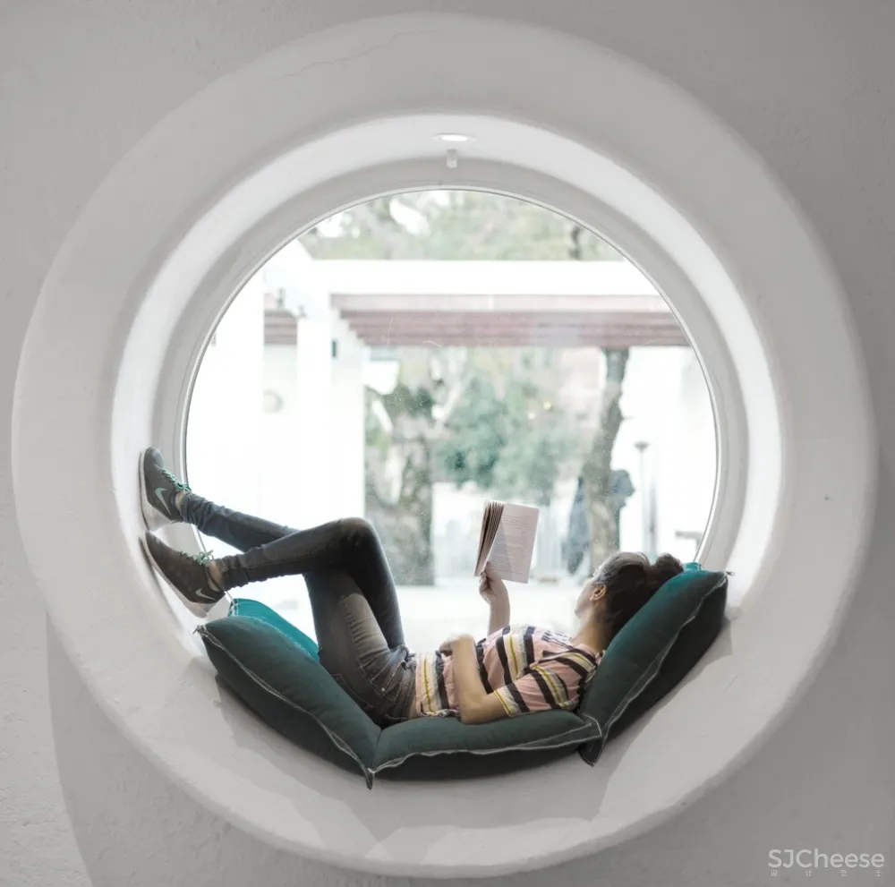 Babak Abnar:伊朗极简别墅改造