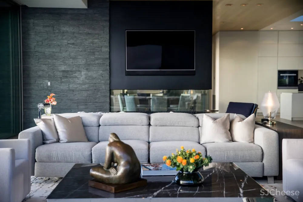 Whipple Russell Architects | 小夜曲雕塑山顶住宅 Carla Ridge