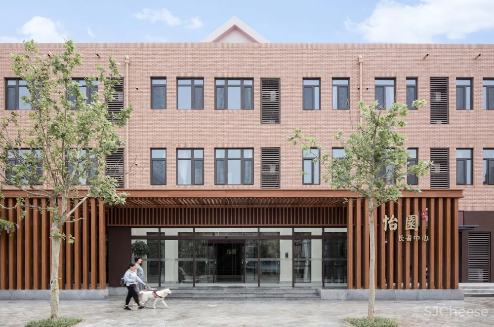 天津万科怡园养老中心 / 上海天华建筑设计-北京公司