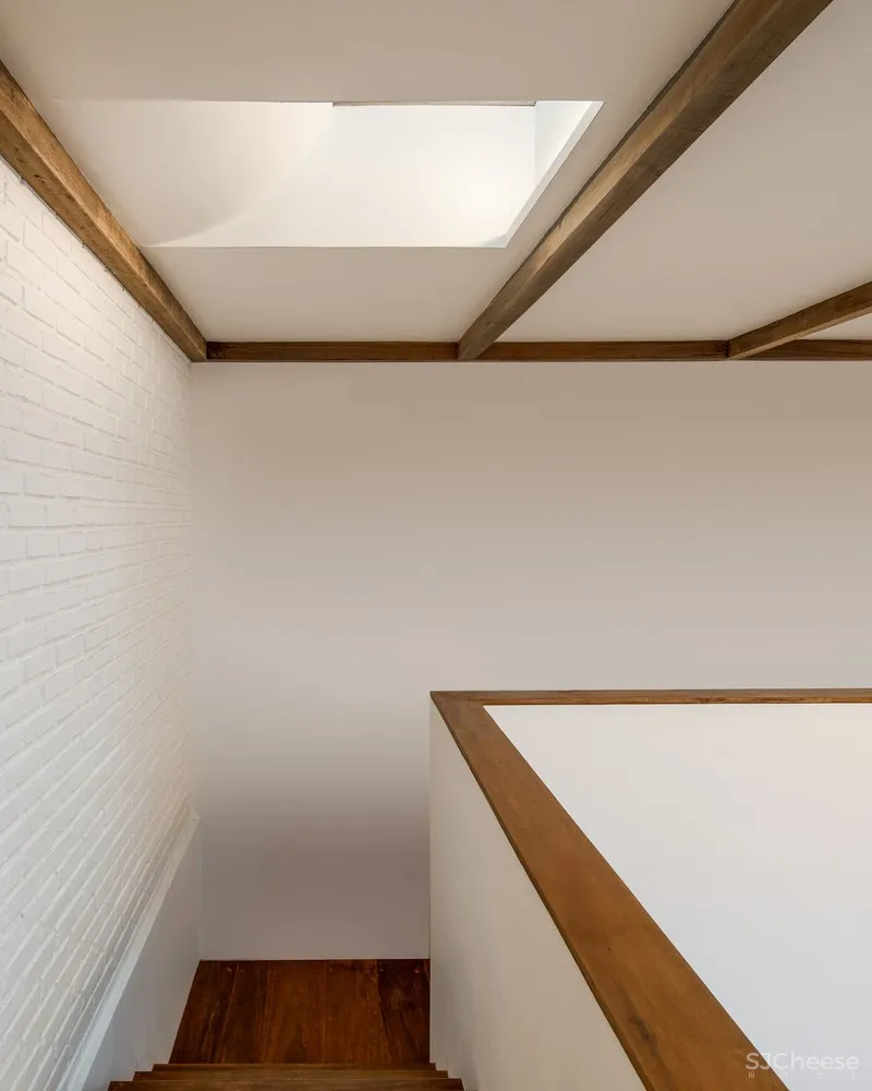 木栅住宅/ Aaksen Responsible Architecture