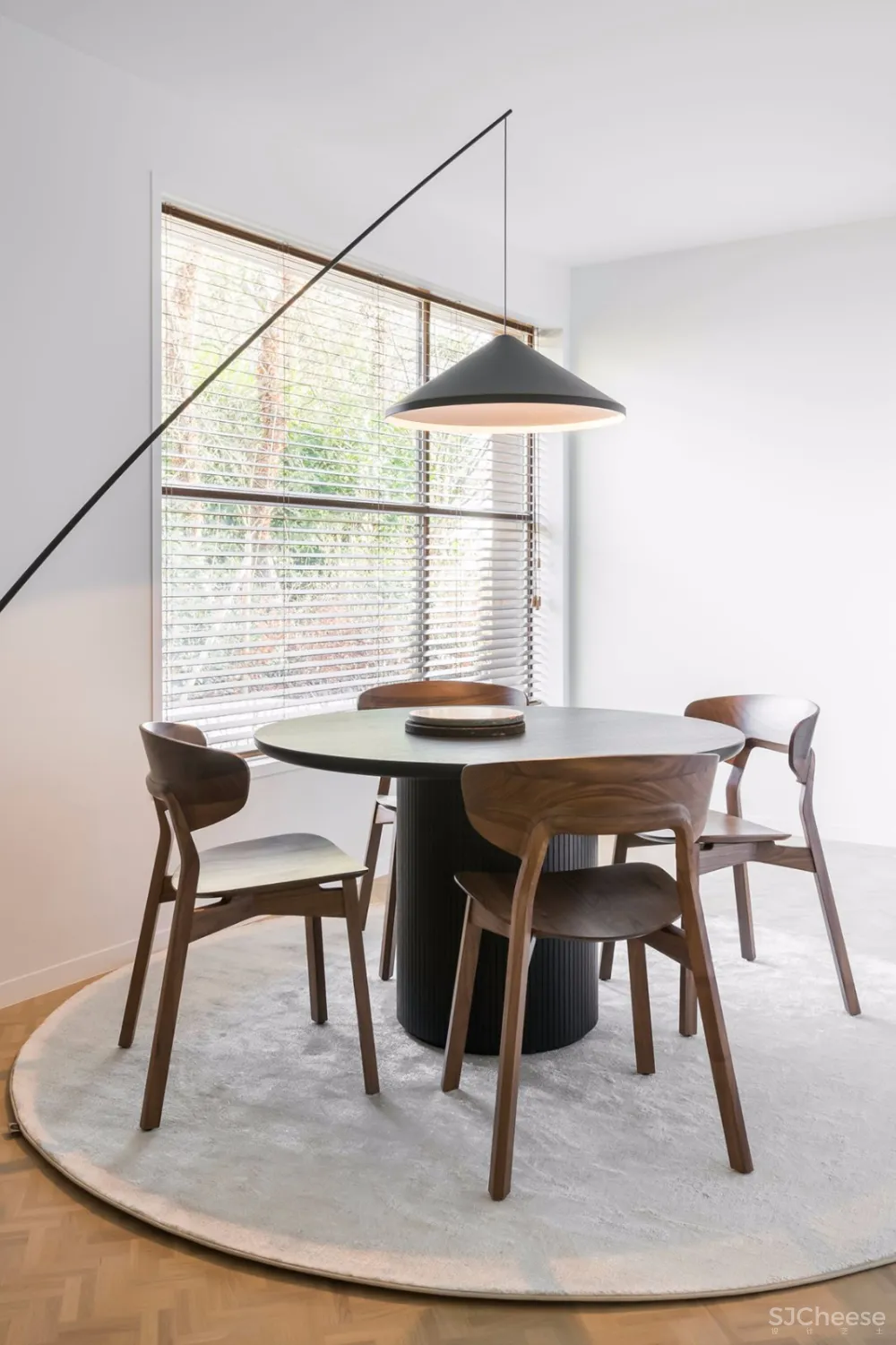 Noémi Architect | 讲述极简主义的精髓