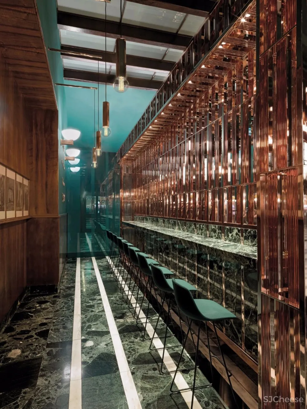 Daniela Colli | 将过去与未来融为一体