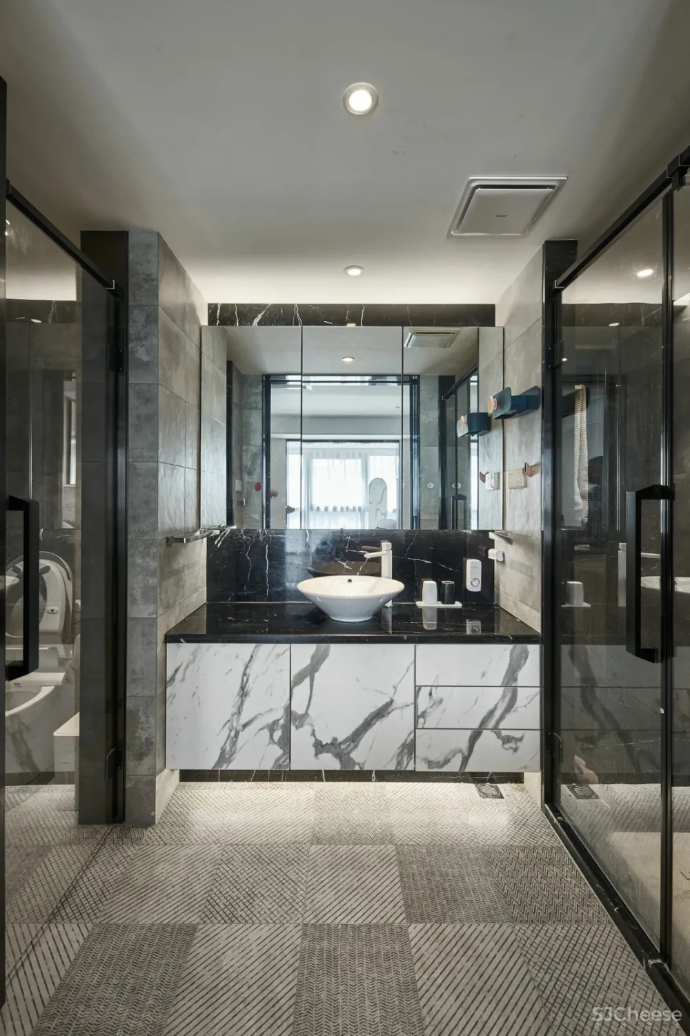 新作丨打破传统格局 在空间中的创新