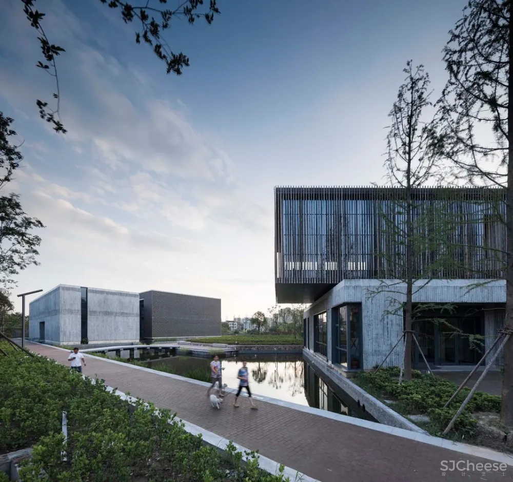 靖江市民俗艺术馆 / 荣朝晖工作室