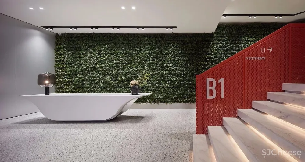 【于强设计&沃屋陈设】2600㎡“汽车主题“的售楼中心,酷爆了