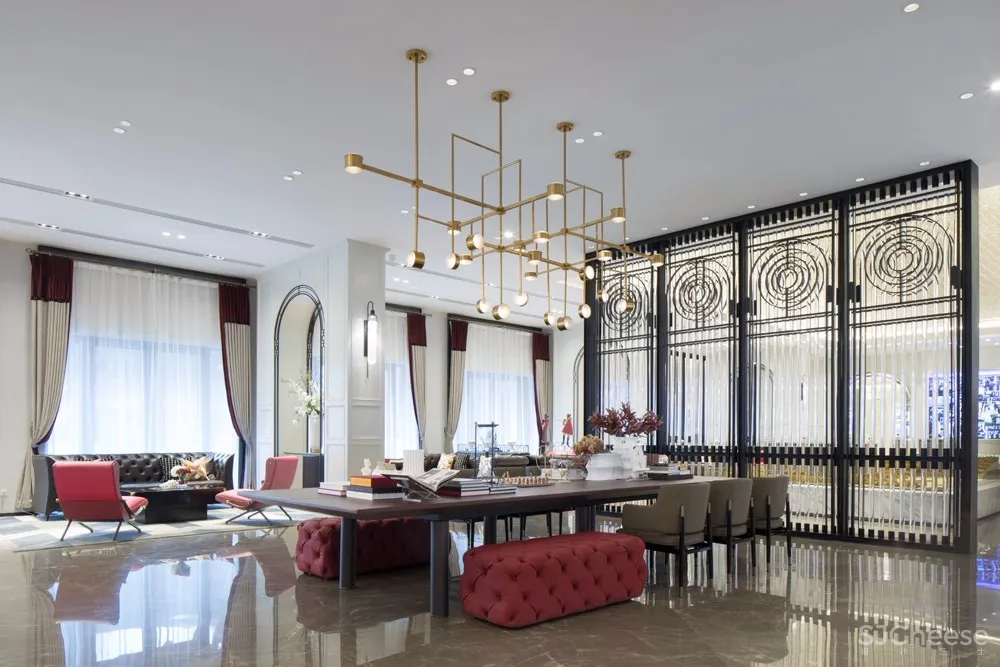 以“下午茶”为氛围主题丨营造出古典英伦风与现代摩登感交织共映的售楼空间