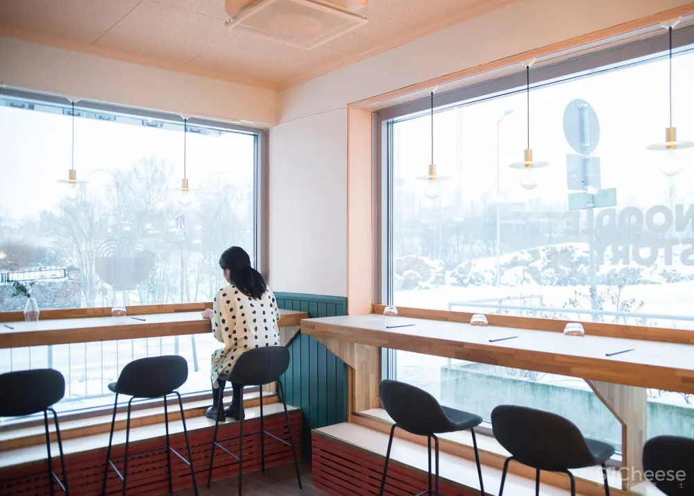 Noodle Story面馆,赫尔辛基 / Yatofu Creatives