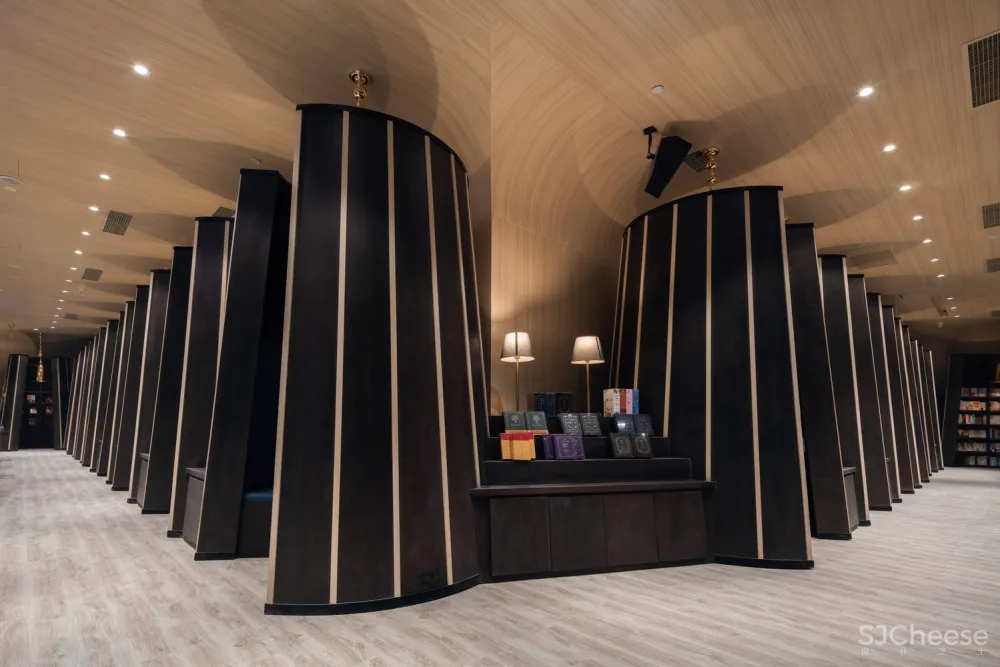 重庆钟书阁 / 唯想国际