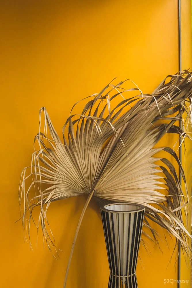 巴厘岛私宅,混凝土与木融入自然风景 / Patishandika