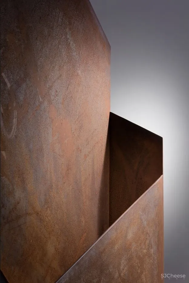 与0932相媲美的设计师丨只做简约纯粹的设计