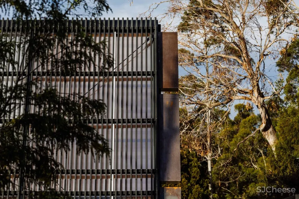 阿波罗湾屋,围绕旧棚屋搭建的度假小屋 / Dock4 Architecture