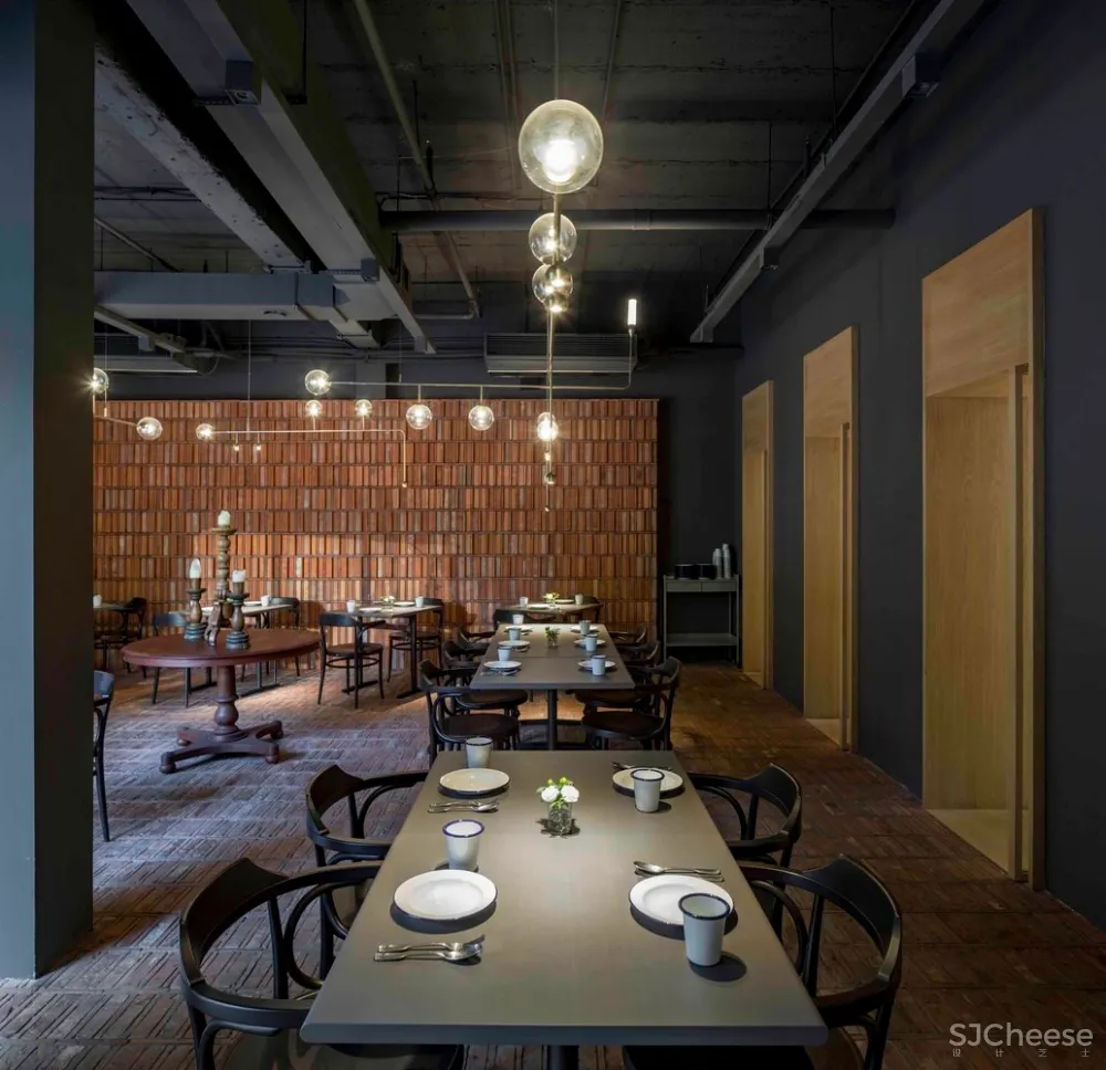 上海愚园路创意园区改造 / 如恩设计研究室