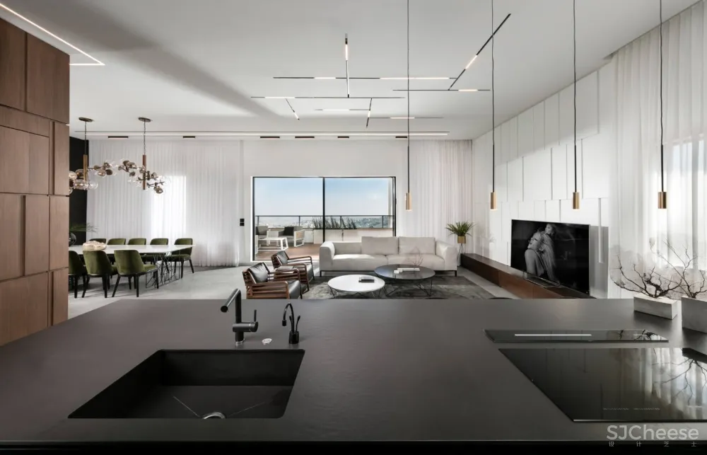 与0932相媲美的设计师丨只做简约纯粹的设计