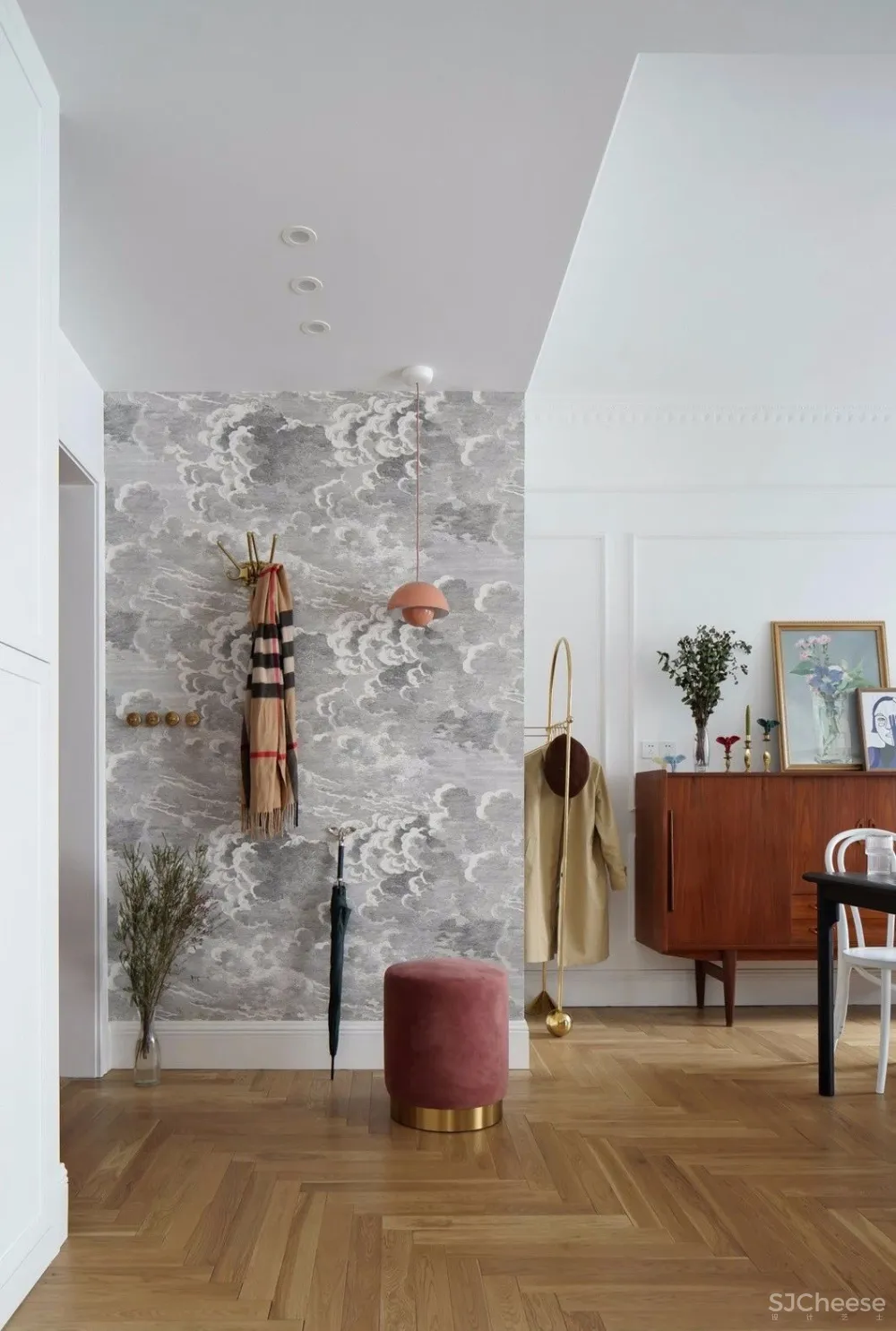 310㎡ 顶层洋房丨在这里养花、聚餐,美极了